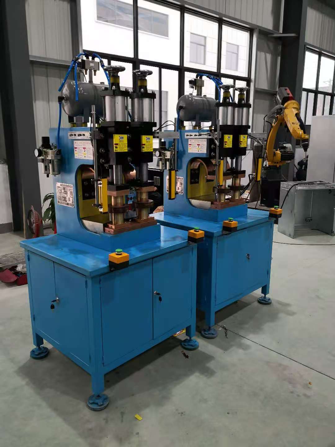 多頭自動(dòng)焊機(jī)